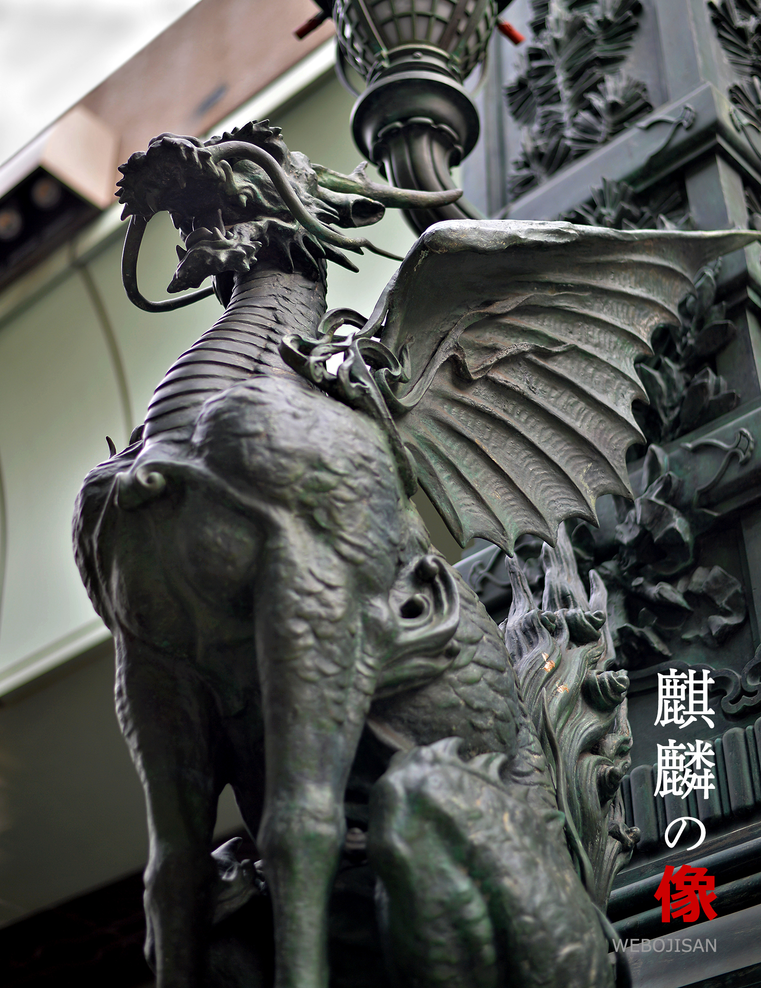 日本橋麒麟の像